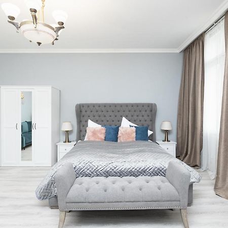 Luxury Central 150M2 Apartment On Wencelas Square With Private Garage Praga Exterior foto
