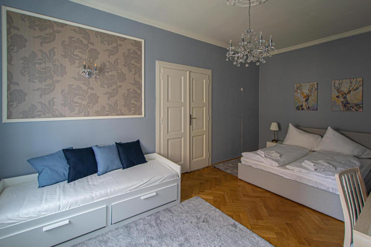 Luxury Central 150M2 Apartment On Wencelas Square With Private Garage Praga Exterior foto