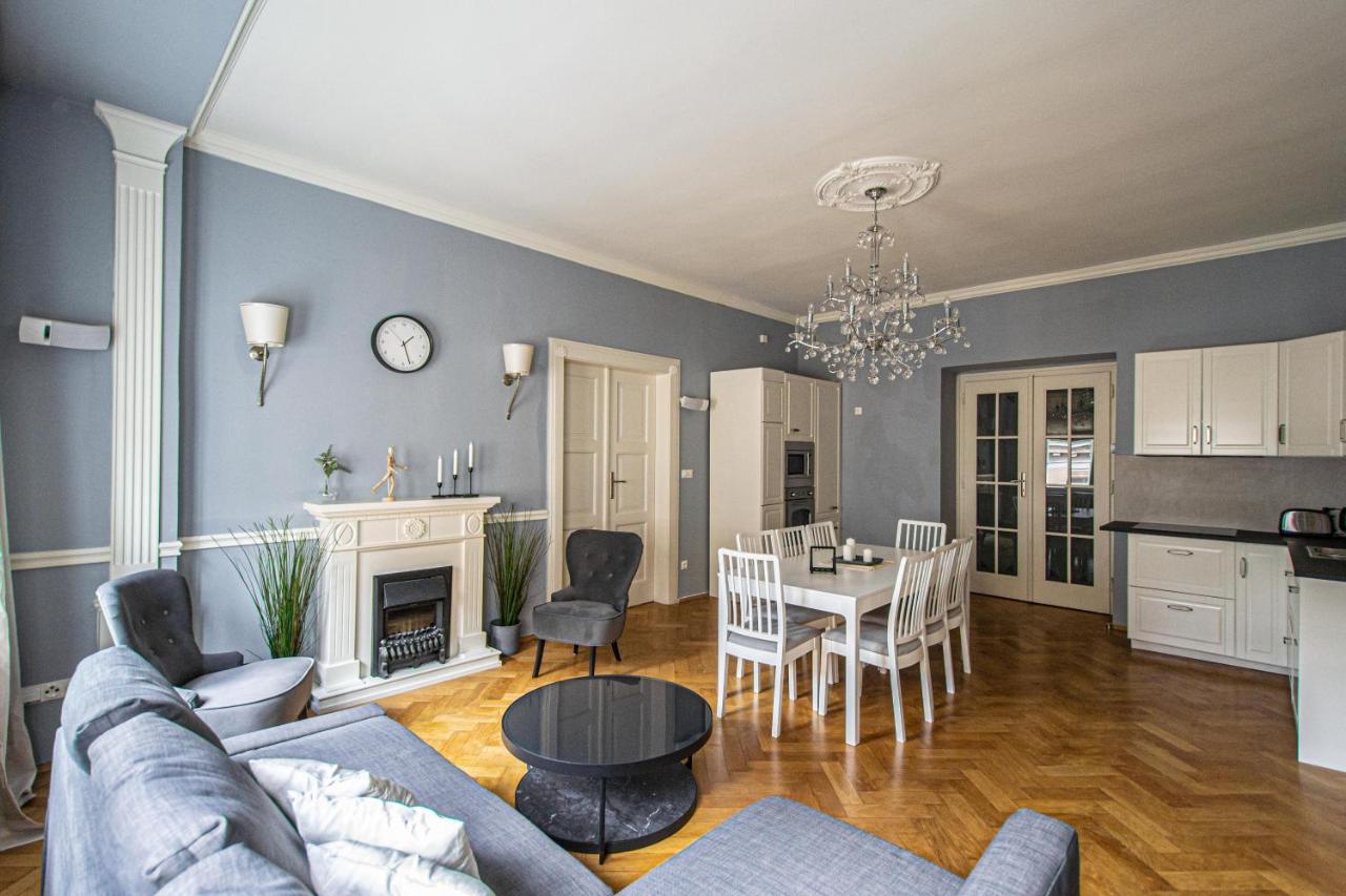 Luxury Central 150M2 Apartment On Wencelas Square With Private Garage Praga Exterior foto