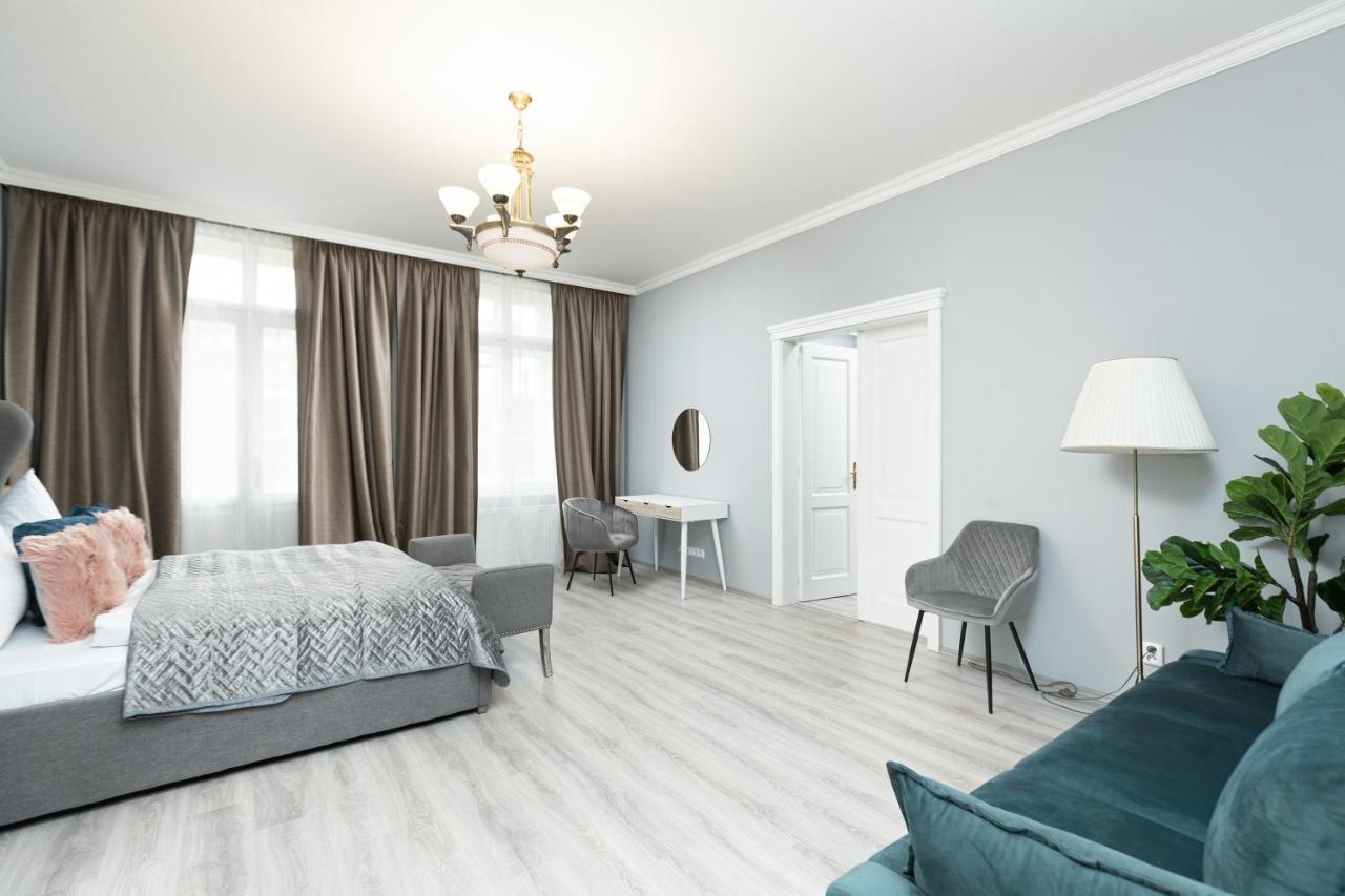 Luxury Central 150M2 Apartment On Wencelas Square With Private Garage Praga Exterior foto